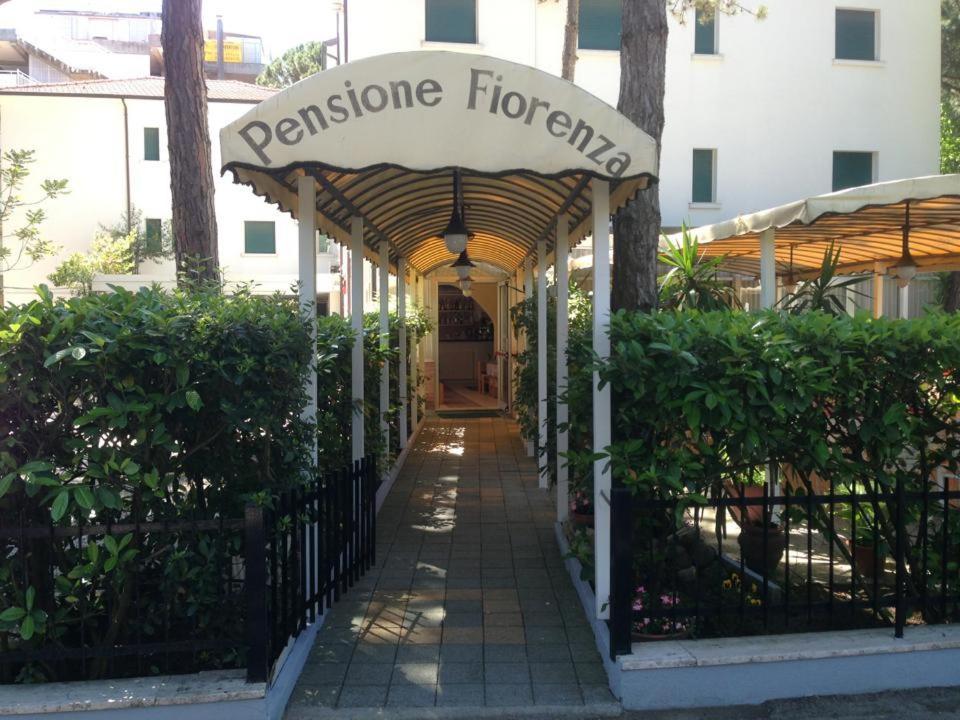 Hotel Fiorenza ミラノ・マリッティマ エクステリア 写真