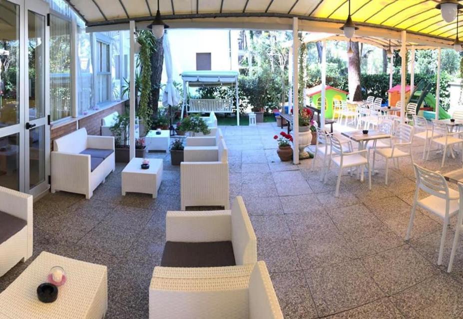 Hotel Fiorenza ミラノ・マリッティマ エクステリア 写真